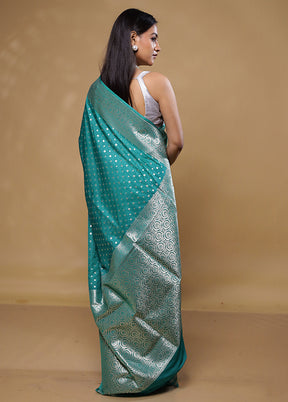 Green Uppada Silk Saree With Blouse Piece