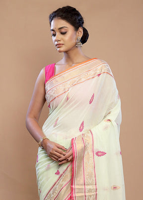 Green Matka Silk Saree With Blouse Piece - Indian Silk House Agencies