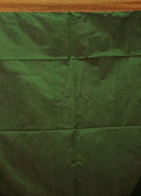 Green Matka Silk Saree With Blouse Piece