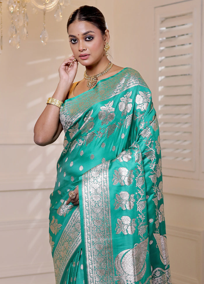 Green Banarasi Silk Saree With Blouse Piece