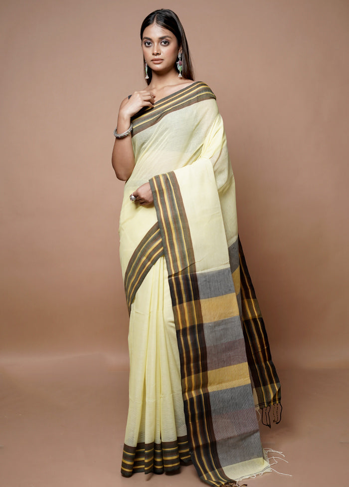 Yellow Matka Silk Saree With Blouse Piece