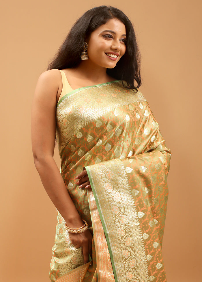 Cream Tanchoi Silk Saree With Blouse Piece