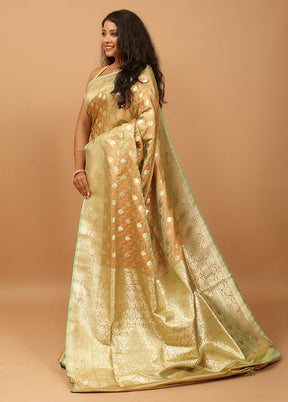 Cream Tanchoi Silk Saree With Blouse Piece