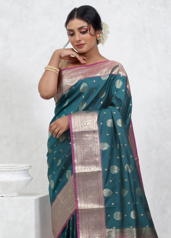 Green Kanjivaram Silk Saree With Blouse Piece