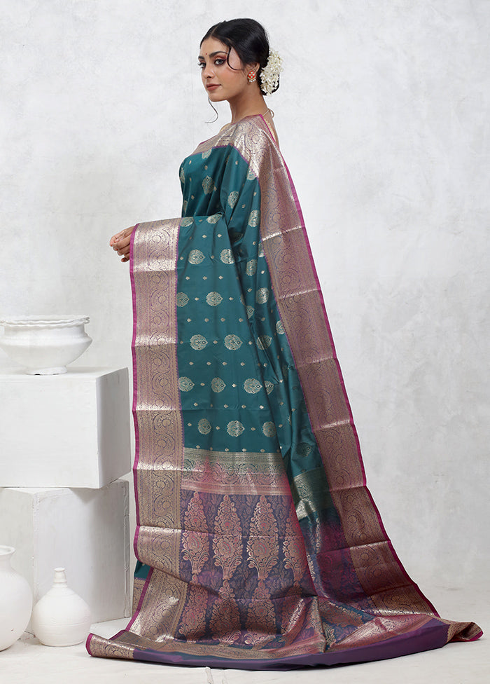 Green Kanjivaram Silk Saree With Blouse Piece