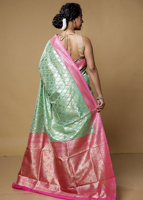 Green Kora Silk Saree With Blouse Piece