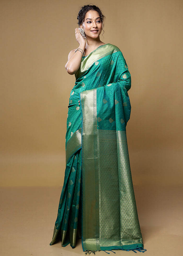 Green Kanjivaram Silk Saree With Blouse Piece