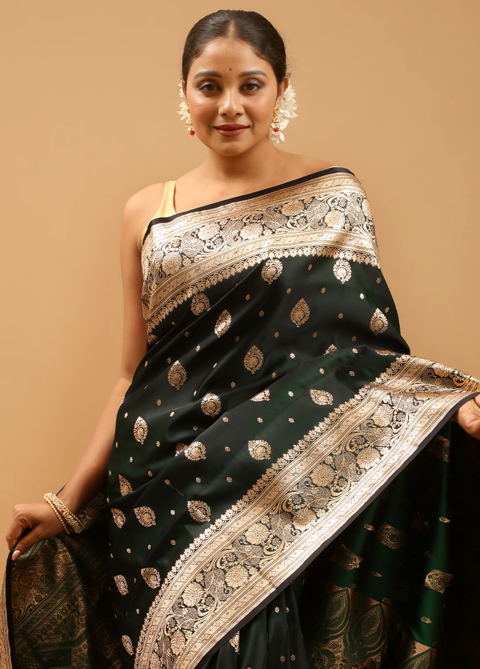 Green Banarasi Silk Saree With Blouse Piece