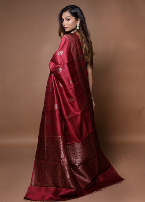 Maroon Handloom Tussar Pure Silk Saree With Blouse Piece