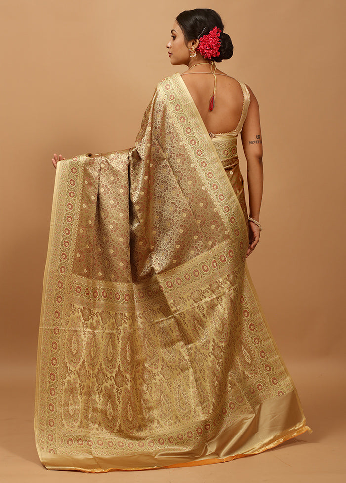 Cream Handloom Tanchoi Pure Silk Saree With Blouse Piece