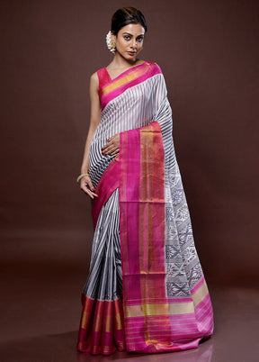 Cream Pochampally Pure Silk Saree With Blouse Piece - Indian Silk House Agencies