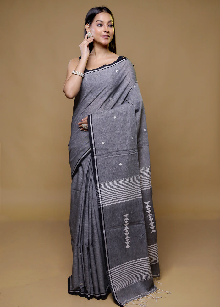 Grey Khadi Cotton Saree With Blouse Piece