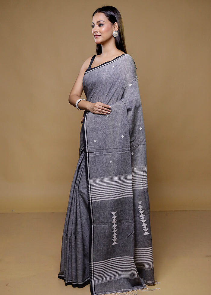 Grey Khadi Cotton Saree With Blouse Piece