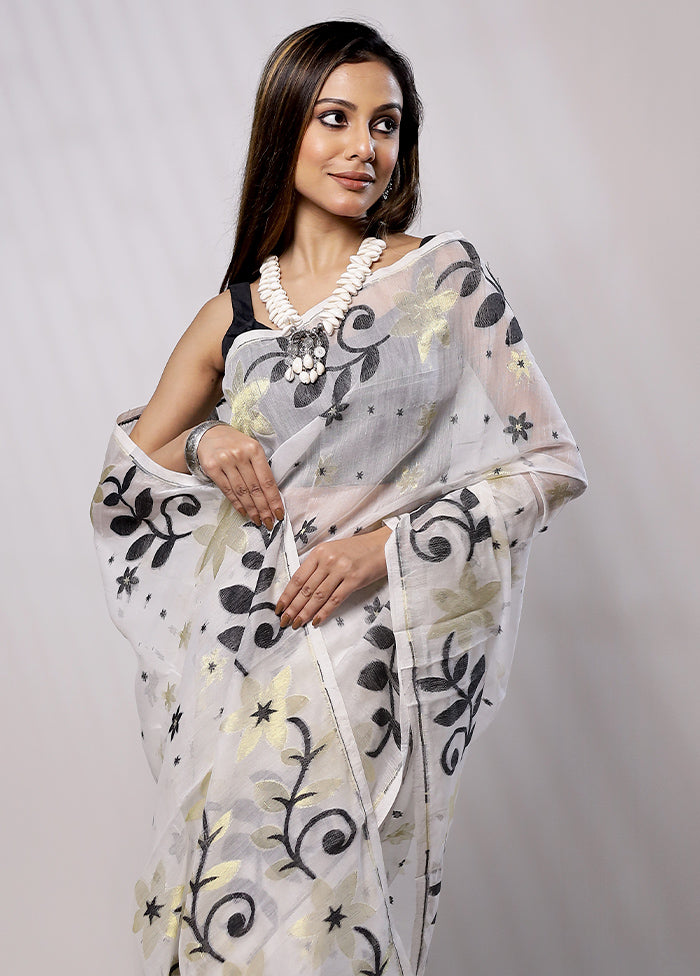 White Tant Jamdani Saree Without Blouse Piece