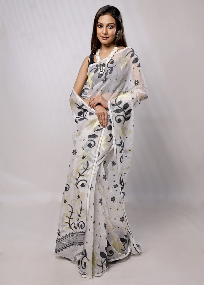 White Tant Jamdani Saree Without Blouse Piece