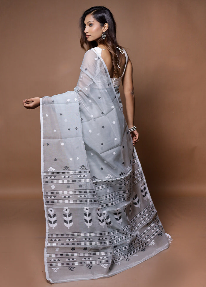 Grey Tant Jamdani Saree Without Blouse Piece