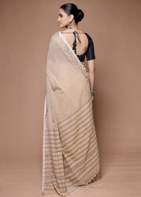 Cream Cotton Saree With Blouse Piece