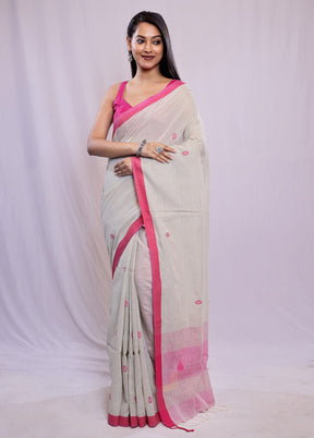 Cream Khadi Cotton Saree With Blouse Piece - Indian Silk House Agencies