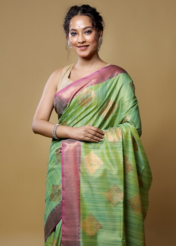 Green Dupion Silk Saree With Blouse Piece