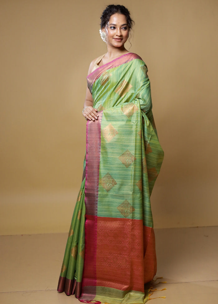 Green Dupion Silk Saree With Blouse Piece