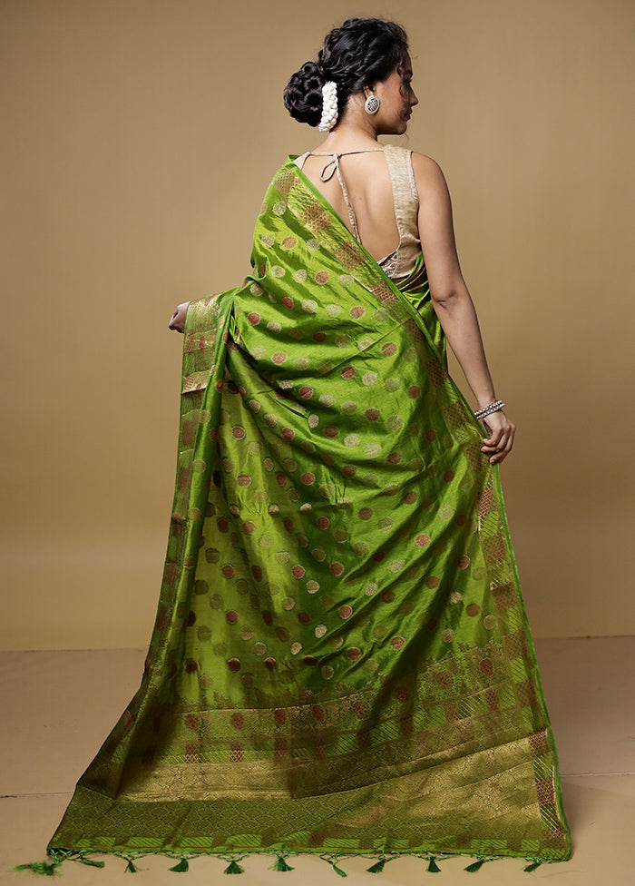 Green Dupion Silk Saree With Blouse Piece