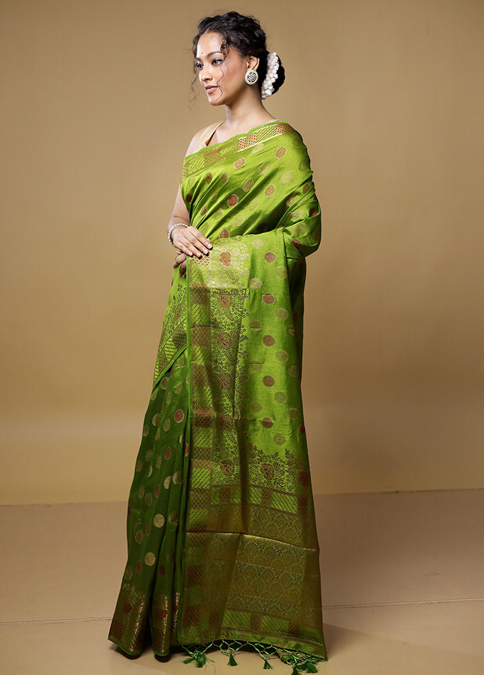 Green Dupion Silk Saree With Blouse Piece