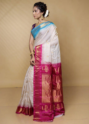 White Gadwal Pure Silk Saree Without Blouse Piece