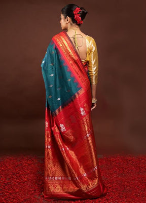 Blue Gadwal Pure Silk Saree Without Blouse Piece