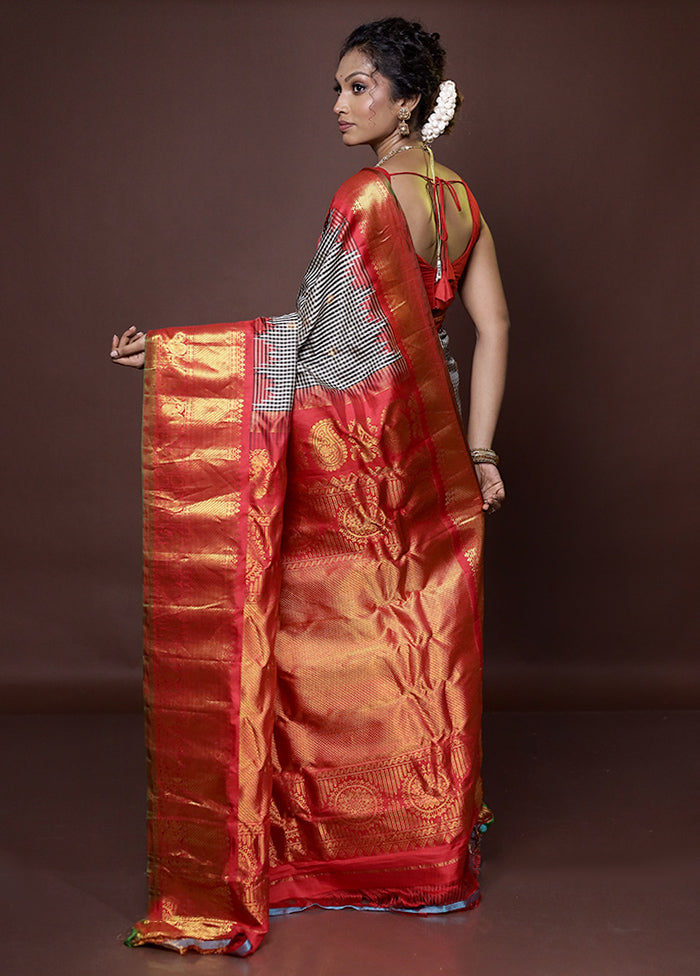 Red Gadwal Pure Silk Saree Without Blouse Piece