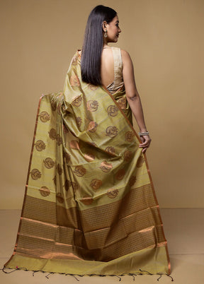 Green Dupion Silk Saree With Blouse Piece