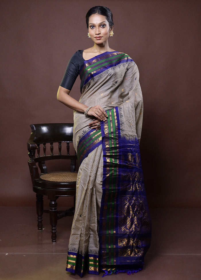 Grey Gadwal Pure Silk Saree Without Blouse Piece