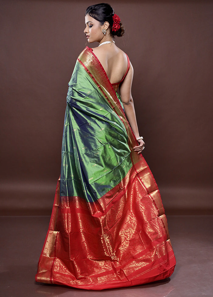 Green Kanjivaram Silk Saree With Blouse Piece