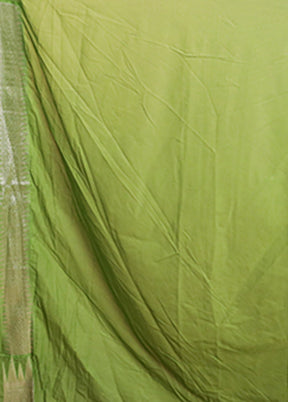 Green Georgette Saree With Blouse Piece