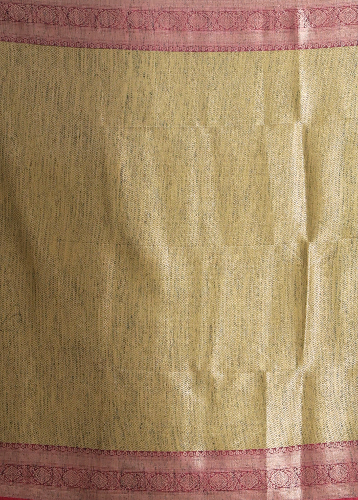 Green Dupion Silk Saree With Blouse Piece