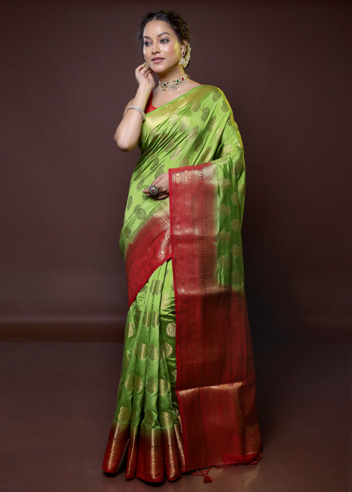 Green Dupion Silk Saree With Blouse Piece