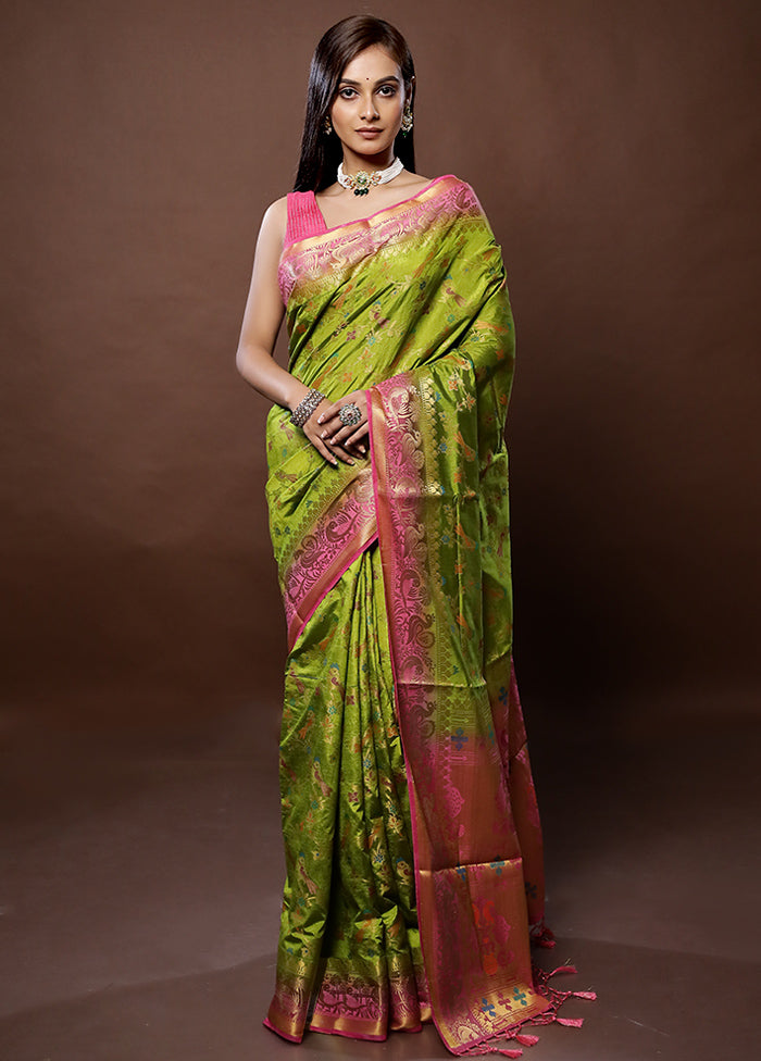 Green Dupion Silk Saree With Blouse Piece