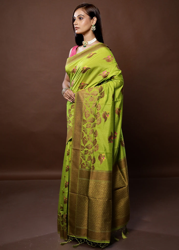 Green Dupion Silk Saree With Blouse Piece