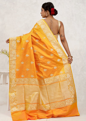 Yellow Banarasi Pure Silk Saree With Blouse Piece
