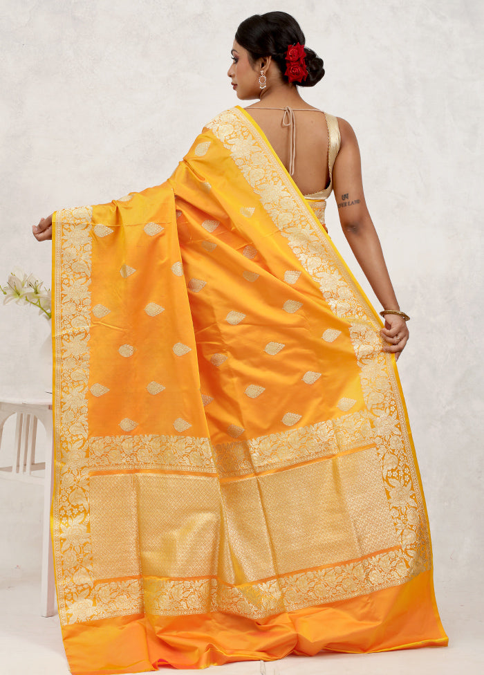 Yellow Banarasi Pure Silk Saree With Blouse Piece