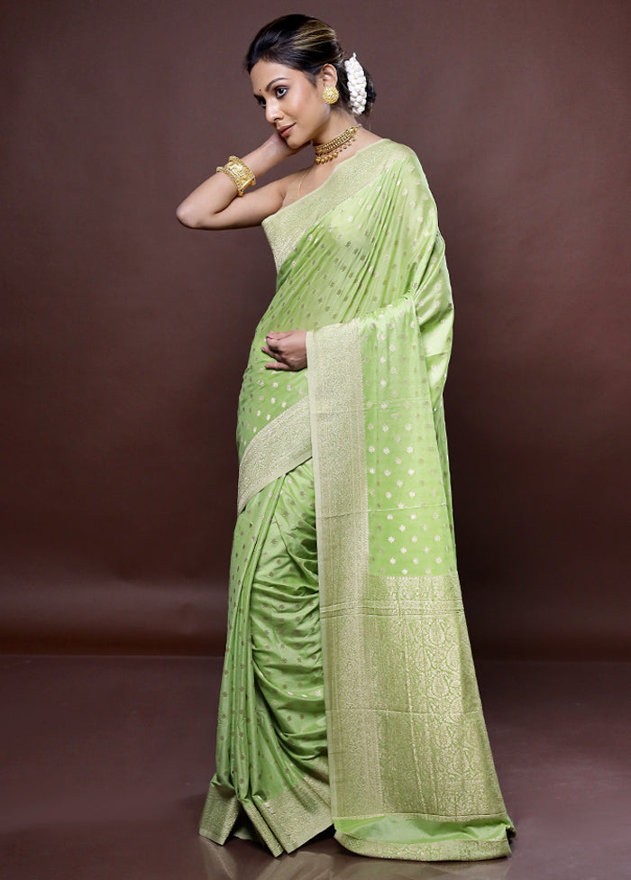 Green Georgette Saree With Blouse Piece