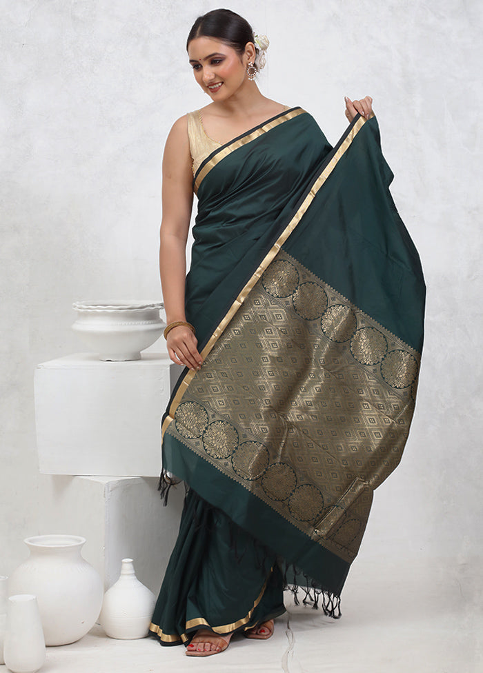 Green Kanjivaram Silk Saree With Blouse Piece