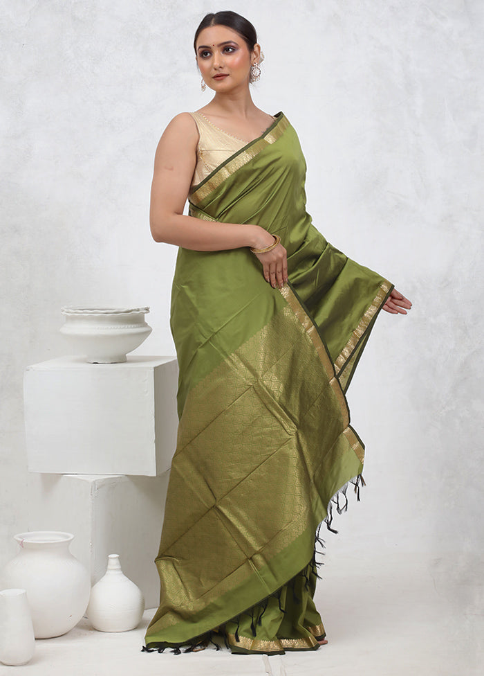 Green Kanjivaram Silk Saree With Blouse Piece