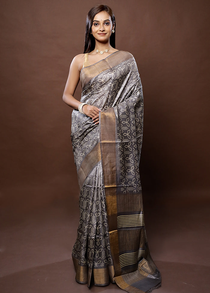 Grey Tussar Silk Saree With Blouse Piece