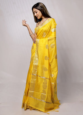 Yellow Cotton Saree With Blouse Piece