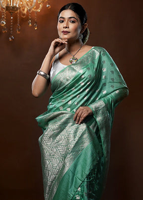 Green Cotton Saree With Blouse Piece