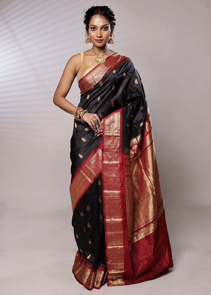 Black Kanjivaram Pure Silk Saree With Blouse Piece