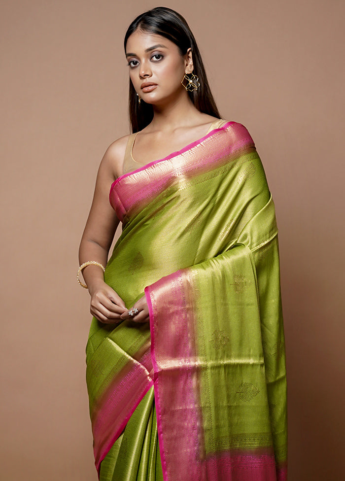 Green Dupion Silk Saree With Blouse Piece