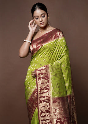 Green Dupion Silk Saree With Blouse Piece