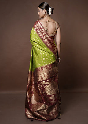 Green Dupion Silk Saree With Blouse Piece