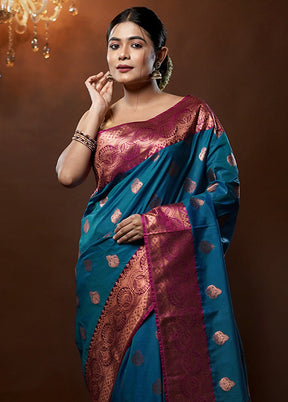 Blue Katan Silk Saree With Blouse Piece